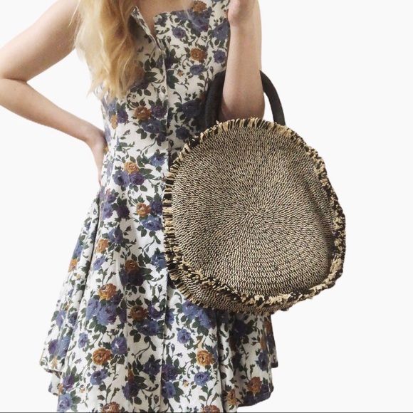 Handbags - Certified vegan round woven straw tote